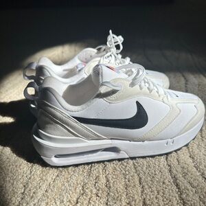 Nike Air Max Dawn